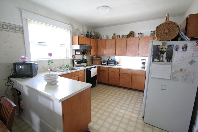 706 E Main St, Morris, IL 60450 photo 4