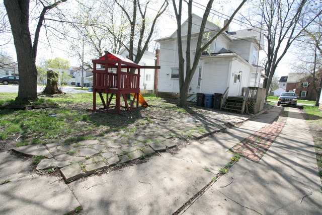 706 E Main St, Morris, IL 60450 photo 13