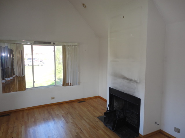 9259 S Michigan Ave, Chicago, IL 60619 photo 4