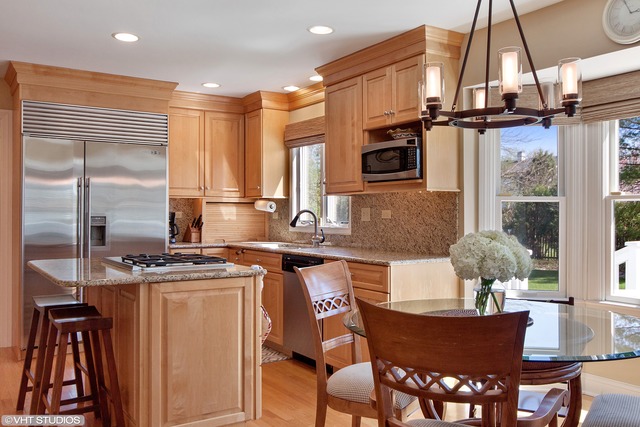 207 Hill Rd, Willowbrook, IL 60527 photo 5