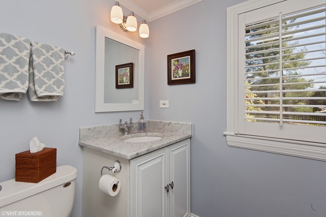 207 Hill Rd, Willowbrook, IL 60527 photo 9