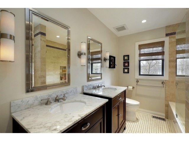 711 Echo Ln, Glenview, IL 60025 photo 10
