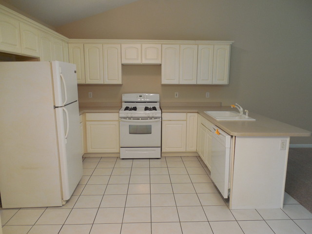 1473 Timber Ridge Ct, Kankakee, IL 60901 photo 2