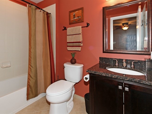 1027 Broadmoor Dr, Elgin, IL 60124 photo 21
