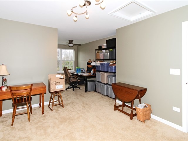 1027 Broadmoor Dr, Elgin, IL 60124 photo 22