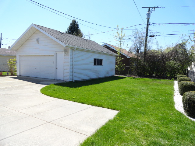 4604 Madison Ave, Brookfield, IL 60513 photo 24