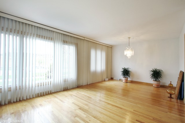 1618 E 92nd St, Chicago, IL 60617 photo 3