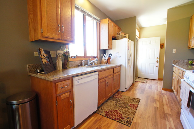 16629 Winding Creek Rd, Plainfield, IL 60586 photo 3