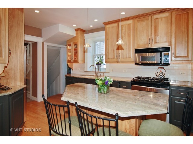 135 Gale Ave, River Forest, IL 60305 photo 4