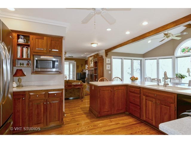 39 W155 Red Cloud Ln, Elgin, IL 60123 photo 6