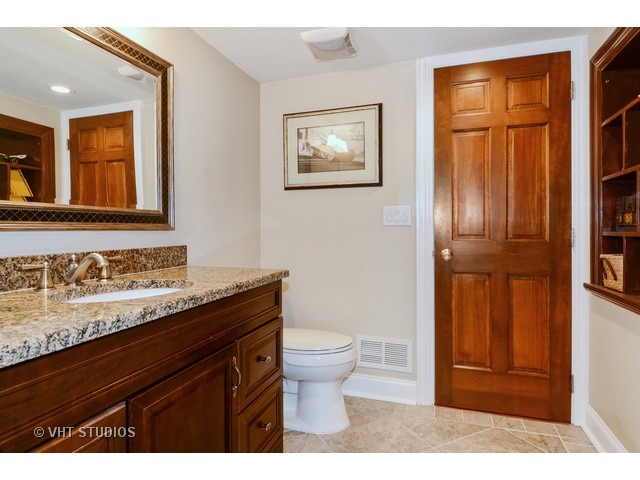 39 W155 Red Cloud Ln, Elgin, IL 60123 photo 16