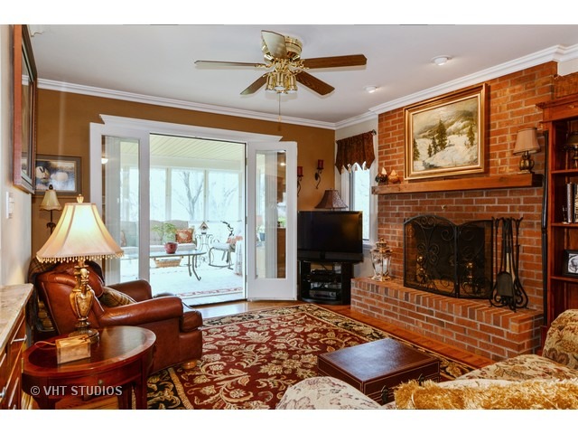 39 W155 Red Cloud Ln, Elgin, IL 60123 photo 7