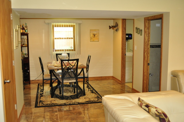 1556 Webster Ln, Des Plaines, IL 60018 photo 17