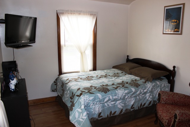 7037 Pershing Rd, Berwyn, IL 60402 photo 14