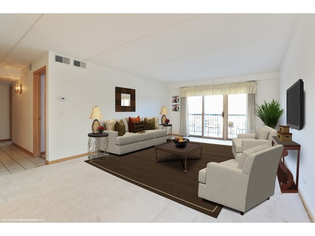 1600 E Thacker St #207, Des Plaines, IL 60016 photo 1