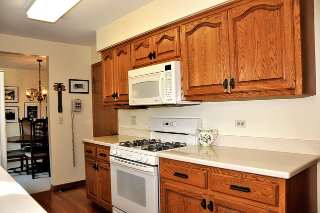 2332 Richmond Dr, Wheaton, IL 60189 photo 4