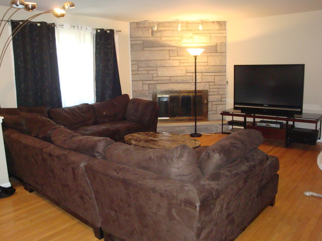 442 Glendale Rd, Glenview, IL 60025 photo 3