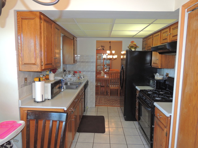 816 Tanglewood Dr, Wheeling, IL 60090 photo 3