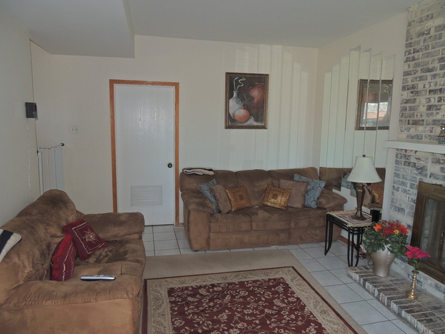 816 Tanglewood Dr, Wheeling, IL 60090 photo 8