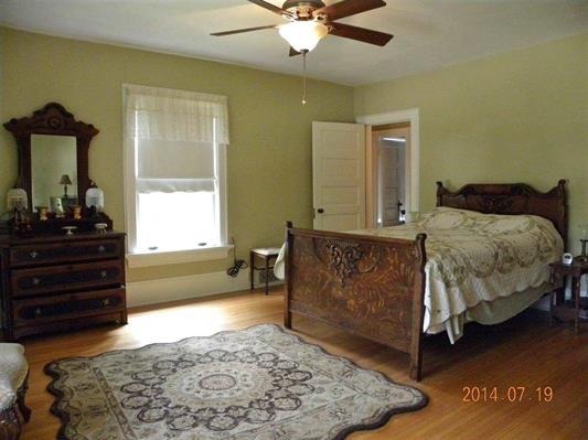 618 E 2nd St, Dixon, IL 61021 photo 9