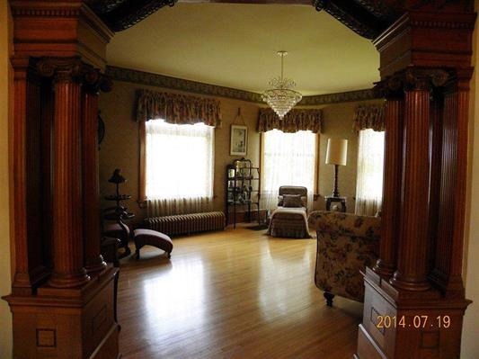 618 E 2nd St, Dixon, IL 61021 photo 6