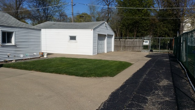 4035 Konrad Ave, Lyons, IL 60534 photo 2