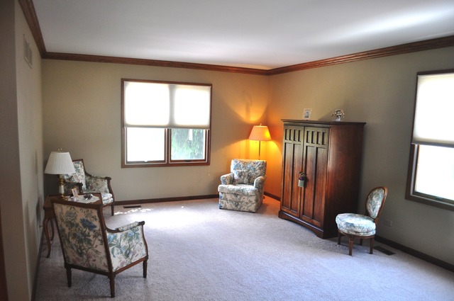 2053 Spaulding Ave, West Dundee, IL 60118 photo 11