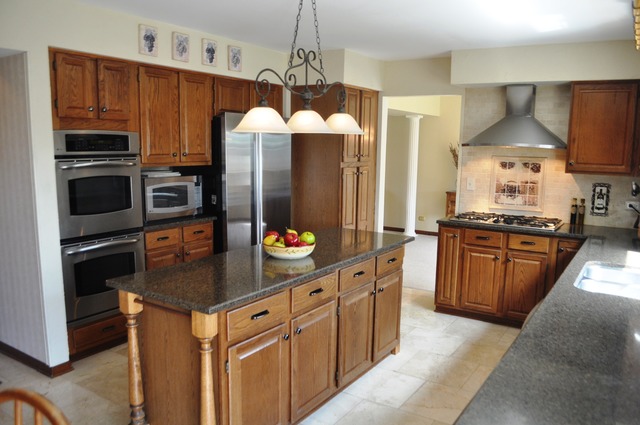 2053 Spaulding Ave, West Dundee, IL 60118 photo 5