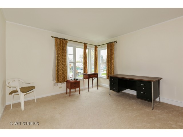 2090 Chase Ave, Des Plaines, IL 60018 photo 9