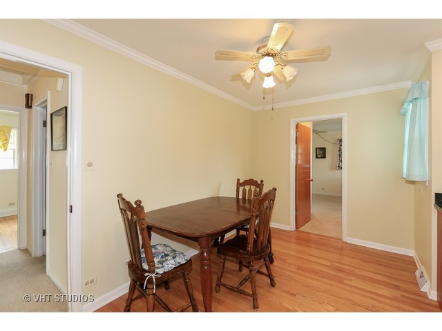 2090 Chase Ave, Des Plaines, IL 60018 photo 5