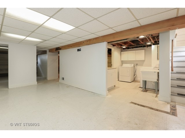 2090 Chase Ave, Des Plaines, IL 60018 photo 6