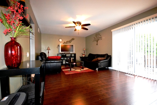 457 Summersweet Ln, Bartlett, IL 60103 photo 6
