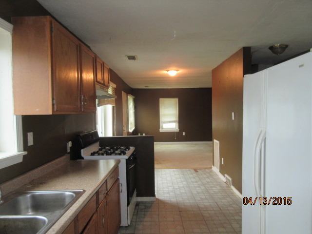 1236 S State St, Aurora, IL 60505 photo 6