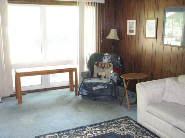 15228 Hamlin Ave, Midlothian, IL 60445 photo 3
