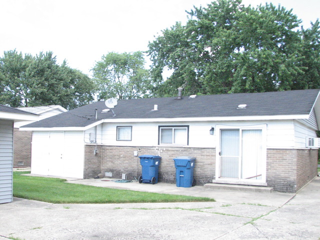 15228 Hamlin Ave, Midlothian, IL 60445 photo 15