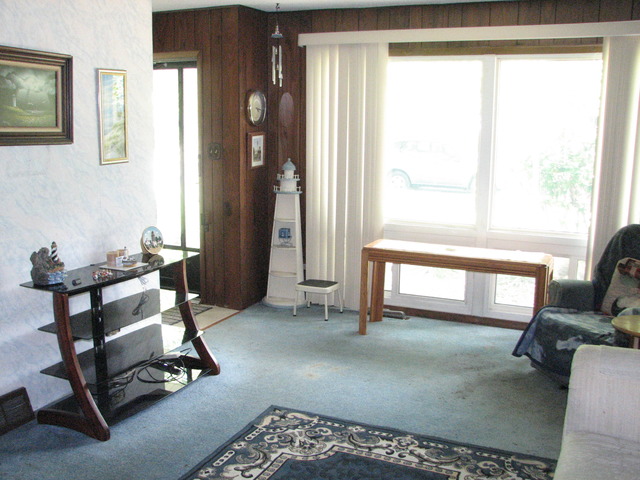15228 Hamlin Ave, Midlothian, IL 60445 photo 4