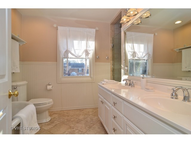 635 Windsor Rd, Glenview, IL 60025 photo 18