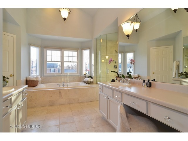 635 Windsor Rd, Glenview, IL 60025 photo 13
