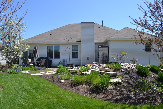 832 Columbine Dr, Elgin, IL 60124 photo 21