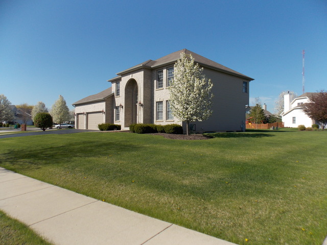 13508 Golden Eagle Cir, Plainfield, IL 60544 photo 2