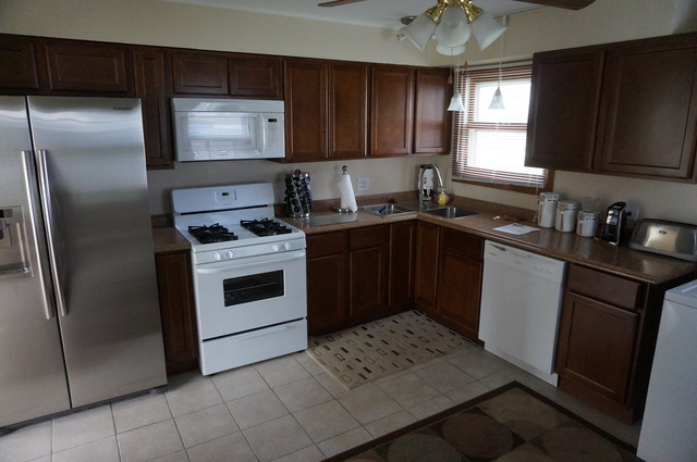 3400 Meadow Dr, Rolling Meadows, IL 60008 photo 3