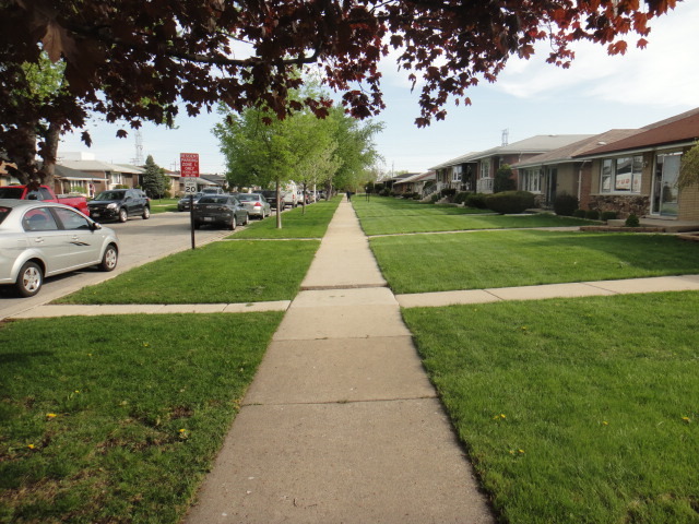 7549 S Lorel Ave, Burbank, IL 60459 photo 2