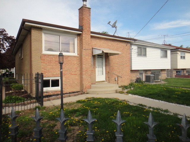 7549 S Lorel Ave, Burbank, IL 60459 photo 6