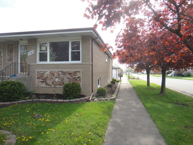 7549 S Lorel Ave, Burbank, IL 60459 photo 4