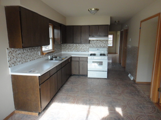 7549 S Lorel Ave, Burbank, IL 60459 photo 9
