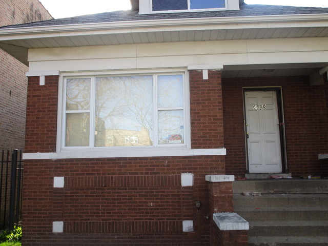 6550 S Artesian Ave, Chicago, IL 60629 photo 1