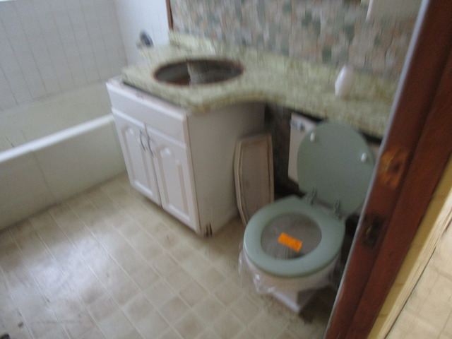 6550 S Artesian Ave, Chicago, IL 60629 photo 12