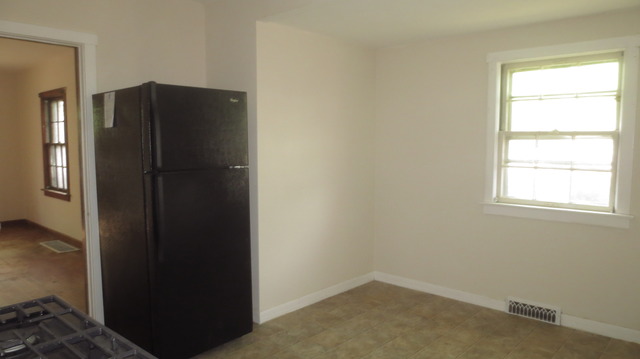 616 Keep Ave, Elgin, IL 60120 photo 7