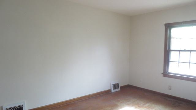 616 Keep Ave, Elgin, IL 60120 photo 3
