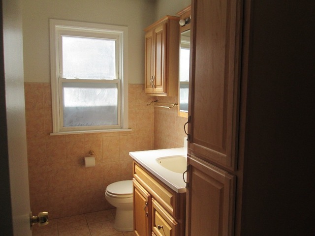 9846 S Dobson Ave, Chicago, IL 60628 photo 7
